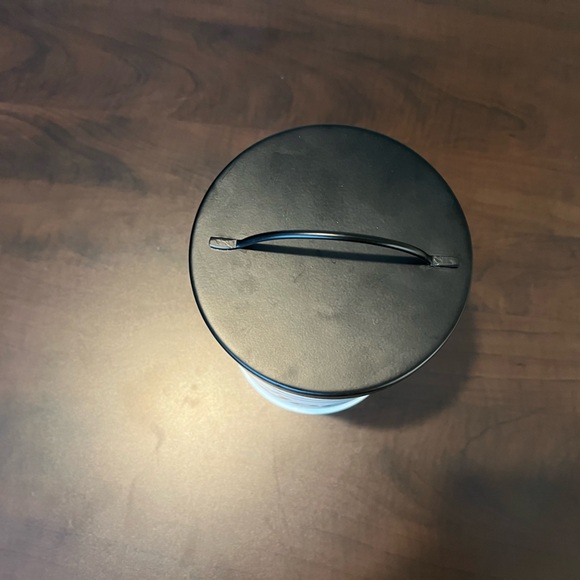 Dog 🐶 Treat canister - Picture 4 of 5